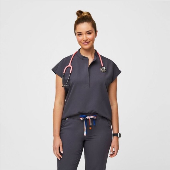 FIGS High Waisted Zamora Jogger Scrub Pants Pride Collection XXS Petite Charcoal - Picture 2 of 5